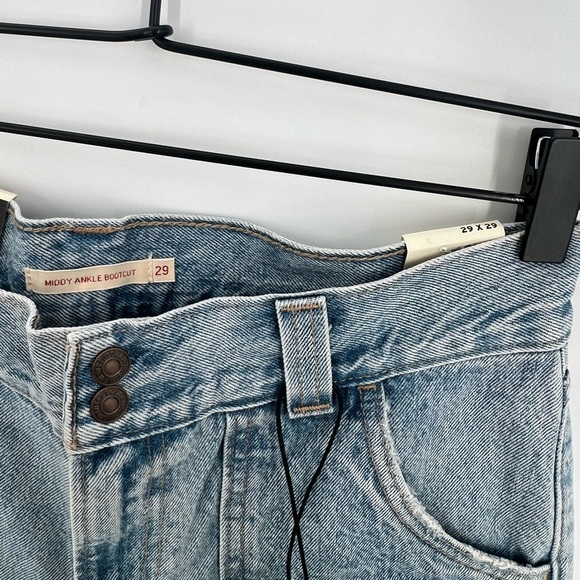 Levi’s Middy Outback Bootcut Vintage Inspired Front Patch Pocket Jeans - Picture 4 of 7